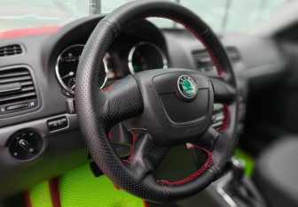 Подержанный автомобиль Skoda Yeti 2013 года (9 фото)