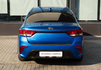 Подержанный автомобиль Kia Rio Sedan 2019 года (4 фото)