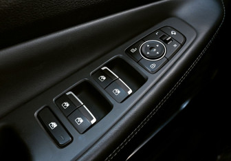 Подержанный автомобиль Hyundai Santa Fe 2021 года (17 фото)