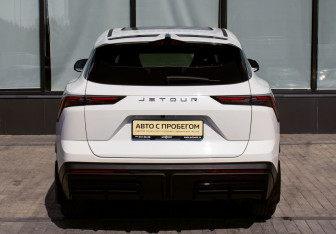 Подержанный автомобиль Jetour Dashing 2024 года (4 фото)