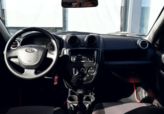 Подержанный автомобиль LADA (ВАЗ) Granta Liftback 2018 года (16 фото)
