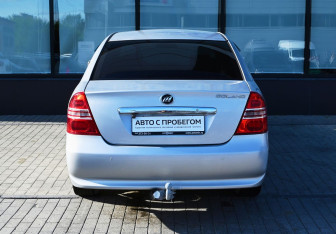 Подержанный автомобиль Lifan Solano 2011 года (4 фото)