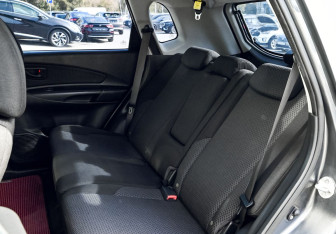 Подержанный автомобиль Hyundai Tucson 2008 года (15 фото)