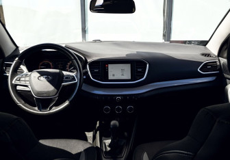 Подержанный автомобиль LADA (ВАЗ) Vesta Sedan 2023 года (18 фото)