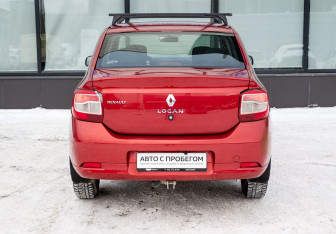Подержанный автомобиль Renault Logan Sedan 2014 года (4 фото)