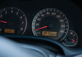 Подержанный автомобиль Toyota Corolla Wagon 2009 года (15 фото)