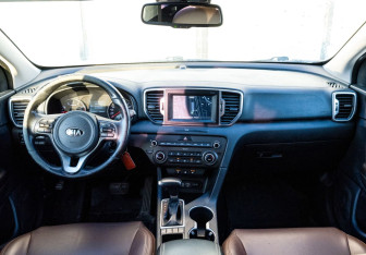 Подержанный автомобиль Kia Sportage 2017 года (11 фото)