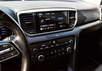 Подержанный автомобиль Kia Sportage 2021 года (10 фото)