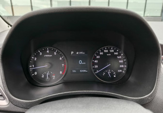 Подержанный автомобиль Hyundai Solaris Sedan 2019 года (19 фото)