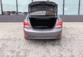 Подержанный автомобиль Hyundai Solaris Sedan 2012 года (20 фото)