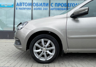 Подержанный автомобиль LADA (ВАЗ) Granta Sedan 2020 года (17 фото)