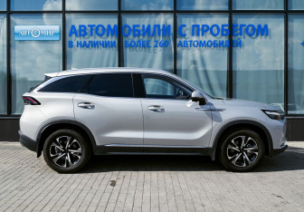 Подержанный автомобиль BAIC X7 2023 года (6 фото)
