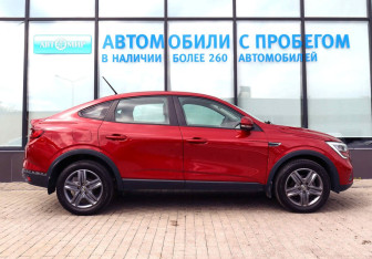 Подержанный автомобиль Renault Arkana 2021 года (6 фото)