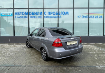 Подержанный автомобиль Chevrolet Aveo Sedan 2007 года (3 фото)