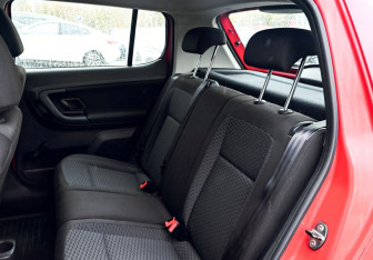 Подержанный автомобиль Skoda Fabia Hatchback 2010 года (15 фото)