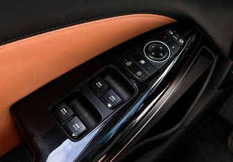 Подержанный автомобиль Kia K7 2020 года (11 фото)
