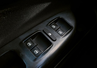 Подержанный автомобиль Skoda Octavia Liftback 2008 года (11 фото)