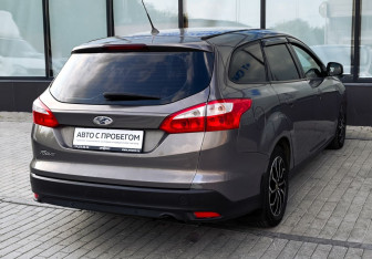 Подержанный автомобиль Ford Focus Wagon 2012 года (5 фото)