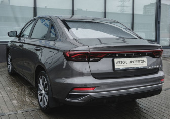 Подержанный автомобиль Geely Emgrand 2024 года (3 фото)