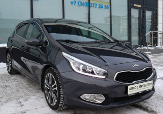 Подержанный автомобиль Kia Ceed Hatchback 2014 года (7 фото)