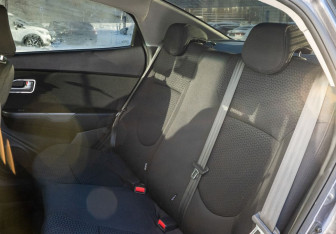 Подержанный автомобиль Kia Rio Sedan 2016 года (19 фото)