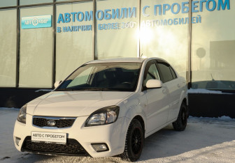 Подержанный автомобиль Kia Rio Sedan 2011 года (1 фото)