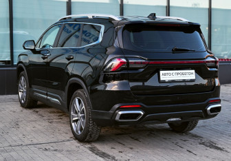 Подержанный автомобиль Geely Okavango 2024 года (3 фото)