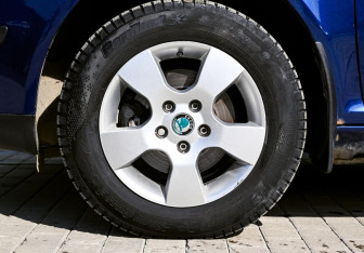 Подержанный автомобиль Skoda Octavia Liftback 2008 года (21 фото)