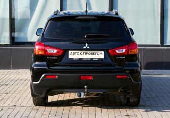 Подержанный автомобиль Mitsubishi ASX 2010 года (4 фото)