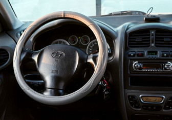 Подержанный автомобиль Hyundai Santa Fe 2007 года (17 фото)