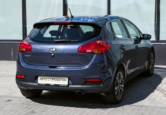 Подержанный автомобиль Kia Ceed Hatchback 2014 года (5 фото)