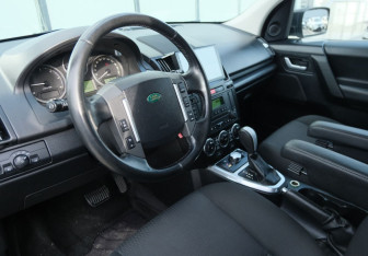 Подержанный автомобиль Land Rover Freelander 2009 года (9 фото)