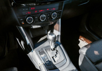 Подержанный автомобиль Mazda CX-5 2012 года (9 фото)