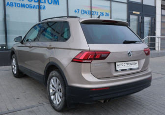 Подержанный автомобиль Volkswagen Tiguan 2018 года (3 фото)