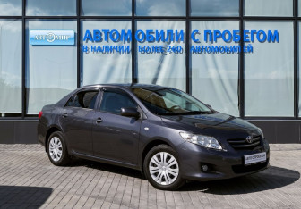 Подержанный автомобиль Toyota Corolla Sedan 2007 года (19 фото)