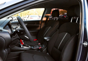 Подержанный автомобиль Kia Cerato Sedan 2018 года (16 фото)