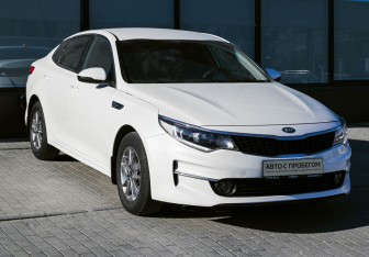 Подержанный автомобиль Kia Optima Sedan 2016 года (7 фото)