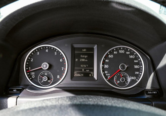 Подержанный автомобиль Volkswagen Tiguan 2010 года (9 фото)