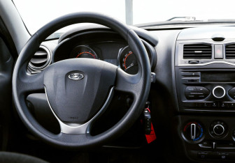 Подержанный автомобиль LADA (ВАЗ) Granta Hatchback 2021 года (18 фото)
