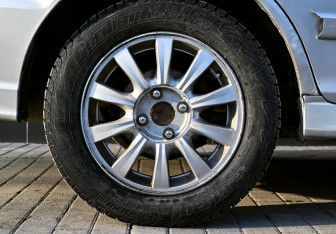 Подержанный автомобиль Hyundai Sonata 2005 года (19 фото)