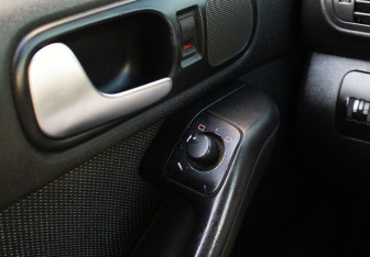 Подержанный автомобиль Audi A3 Hatchback 2002 года (10 фото)