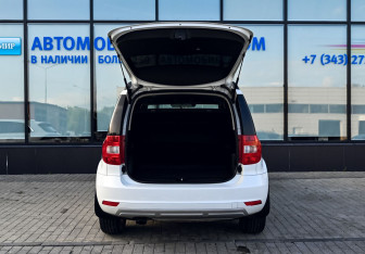 Подержанный автомобиль Skoda Yeti 2017 года (19 фото)