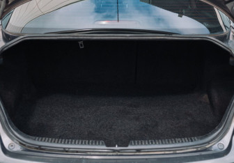 Подержанный автомобиль Mazda 6 Sedan 2006 года (16 фото)