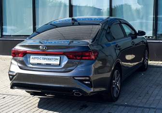 Подержанный автомобиль Kia Cerato Sedan 2020 года (5 фото)