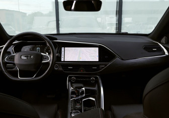 Подержанный автомобиль Geely Tugella 2024 года (18 фото)