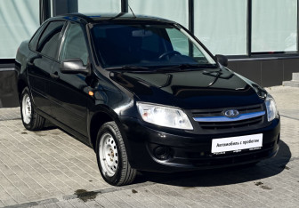 Подержанный автомобиль LADA (ВАЗ) Granta Sedan 2013 года (7 фото)