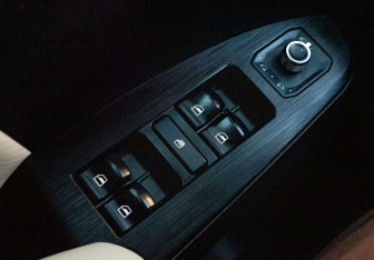 Подержанный автомобиль Haval Jolion 2023 года (13 фото)