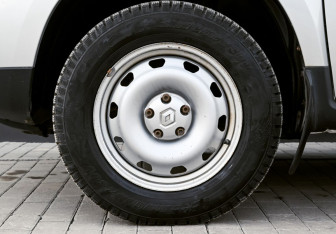 Подержанный автомобиль Renault Duster 2018 года (19 фото)