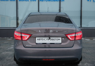 Подержанный автомобиль LADA (ВАЗ) Vesta Sedan 2016 года (4 фото)
