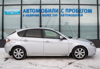 Подержанный автомобиль Subaru Impreza Hatchback 2008 года (6 фото)